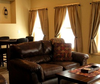 Family-Friendly Luxury Cabin Rental in the Black Hills, South Dakota - Lead, South Dakota - glamping.directory