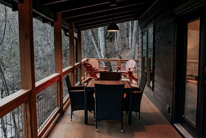 Hygge Hollow Cabin on Fightingtown Creek in Blue Ridge, GA - Blue Ridge, Georgia - glamping.directory