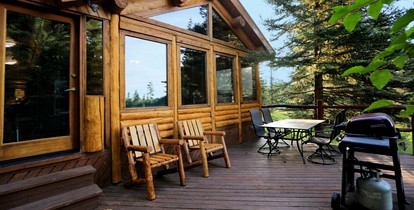 Warm and Cozy Cabin Rental for a Wilderness Escape in Anchor Point, Alaska - Anchor Point, Alaska - glamping.directory