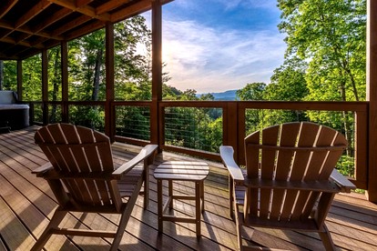 Luxury Lakeview Cabin with Theatre & Game Room near Fontana Lake, Bryson City NC - Bryson City, North Carolina - glamping.directory