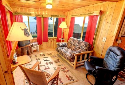 Utterly Unique Pet-friendly Vacation Cottage in Walker, Minnesota - Walker, Minnesota - glamping.directory