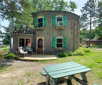 Utterly Unique Pet-friendly Vacation Cottage in Walker, Minnesota - glamping.directory