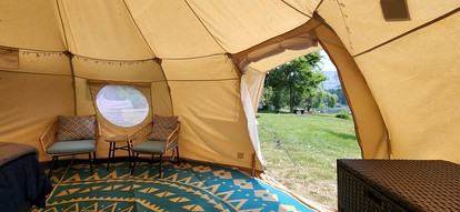 Luna Bell on the Lake, Winthrop, WA - Winthrop, Washington - glamping.directory