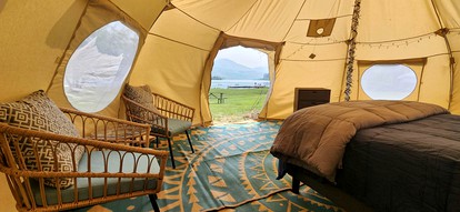 Luna Bell on the Lake, Winthrop, WA - Winthrop, Washington - glamping.directory