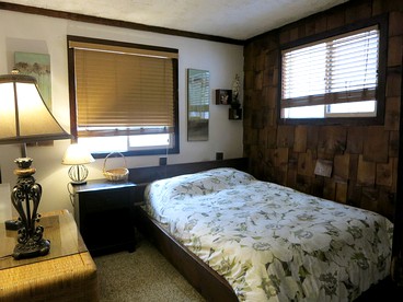 Cozy Rustic Cabin near Albany in Upstate New York - Hunter, New York - glamping.directory