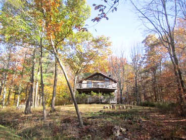 Cozy Rustic Cabin near Albany in Upstate New York - glamping.directory
