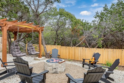 Outstanding Modern Cabin with Spectacular Outdoor and Indoor Areas in Texas - Leander, Texas - glamping.directory