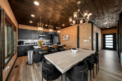 Luxury Cabin with Rooftop Views & Indoor Pool near Dollywood in Pigeon Forge, TN - Pigeon Forge, Tennessee - glamping.directory