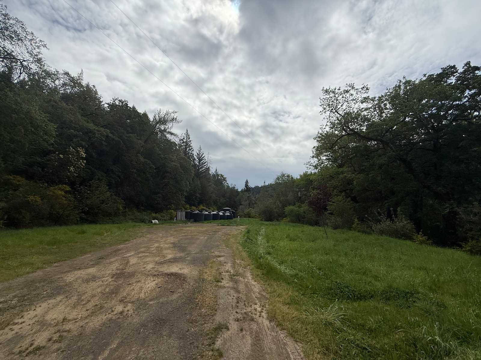 Dean Creek Retreat - Garberville, California - glamping.directory