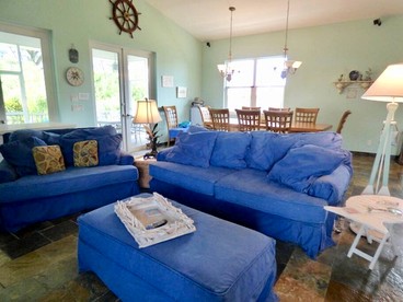 Charming Island Retreat with Gulf Views & Private Dock Access near Little Gasparilla, Florida - Placida, Florida - glamping.directory