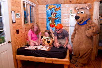 Baraboo Rental for a Classic Weekend Getaway from Milwaukee - Wisconsin Dells, Wisconsin - glamping.directory