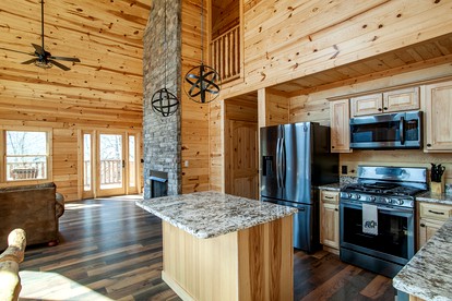 Spacious Tennessee Glamping Cabins for Unforgettable Escapes in Gatlinburg - Gatlinburg, Tennessee - glamping.directory