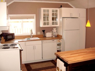 Bright Cottage Rental Ideal for Families on the Long Beach Peninsula, Washington - Long Beach, Washington - glamping.directory