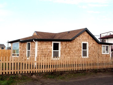Bright Cottage Rental Ideal for Families on the Long Beach Peninsula, Washington - glamping.directory