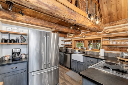 Pet-Friendly Cabin Rental in Leavenworth, WA - Leavenworth, Washington - glamping.directory