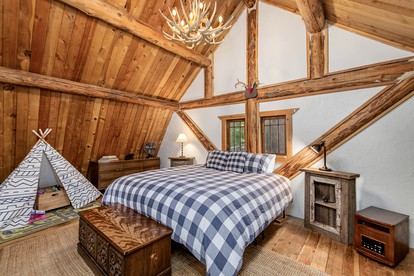 Pet-Friendly Cabin Rental in Leavenworth, WA - Leavenworth, Washington - glamping.directory