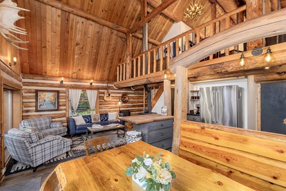 Pet-Friendly Cabin Rental in Leavenworth, WA - Leavenworth, Washington - glamping.directory