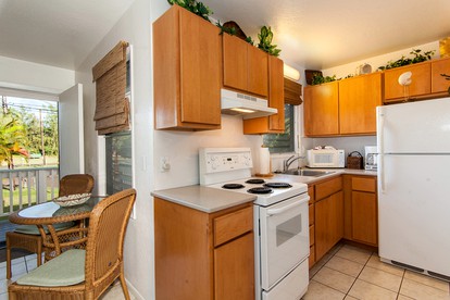 Impressive Beach House with Beach Access in Lihue, Hawaii - Lihue, Hawaii - glamping.directory