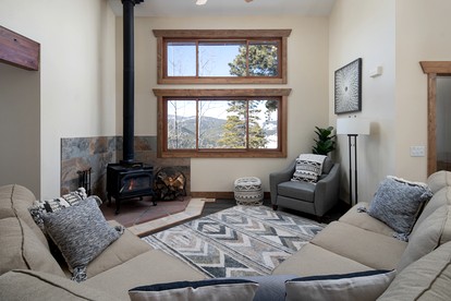 Wonderful Cabin Nestled Amidst Trees in the Mountains of Nederland, Colorado - Nederland, Colorado - glamping.directory