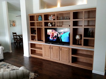 Modern Family-Friendly Ranch Cabin Rental with Outdoor Hot Tub near Medford - Ashland, Oregon - glamping.directory