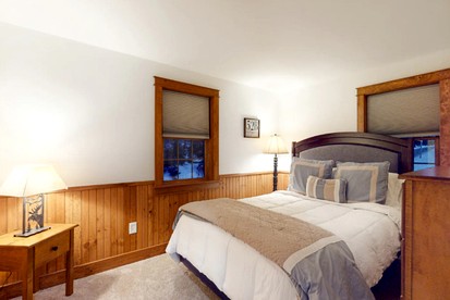 Tranquil Cabin with Hot-Tub and Breathtaking Sunset Views in Maine - Greenville, Maine - glamping.directory