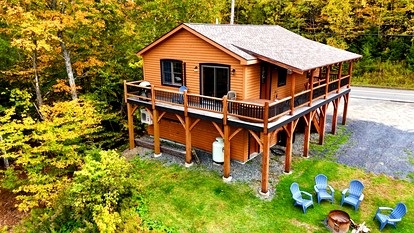 Tranquil Cabin with Hot-Tub and Breathtaking Sunset Views in Maine - glamping.directory