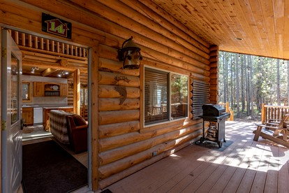 Spacious Mountain Retreat with Hot Tub & Game Room Near National Forest – Close to Outdoor Adventures in Idaho - Idaho City, Idaho - glamping.directory
