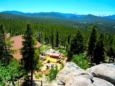 Ranch Cabin for Groups with Hot Tubs and Home Theater in Rocky Mountains of Colorado - Black Hawk, Colorado - glamping.directory