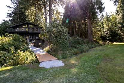 Serene Lake Whatcom Retreat with Dock & Hot Tub Near Bellingham in Sedro-Woolley, Washington - Sedro-Woolley, Washington - glamping.directory