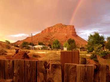Private Guest Suite with Breakfast and Excellent Amenities in Kanab, Utah - Kanab, Utah - glamping.directory