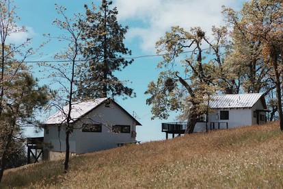 Secluded and Minimalist One Bedroom Cabin, Perfect for a Visit to Kings Canyon National Park - Dunlap, California - glamping.directory