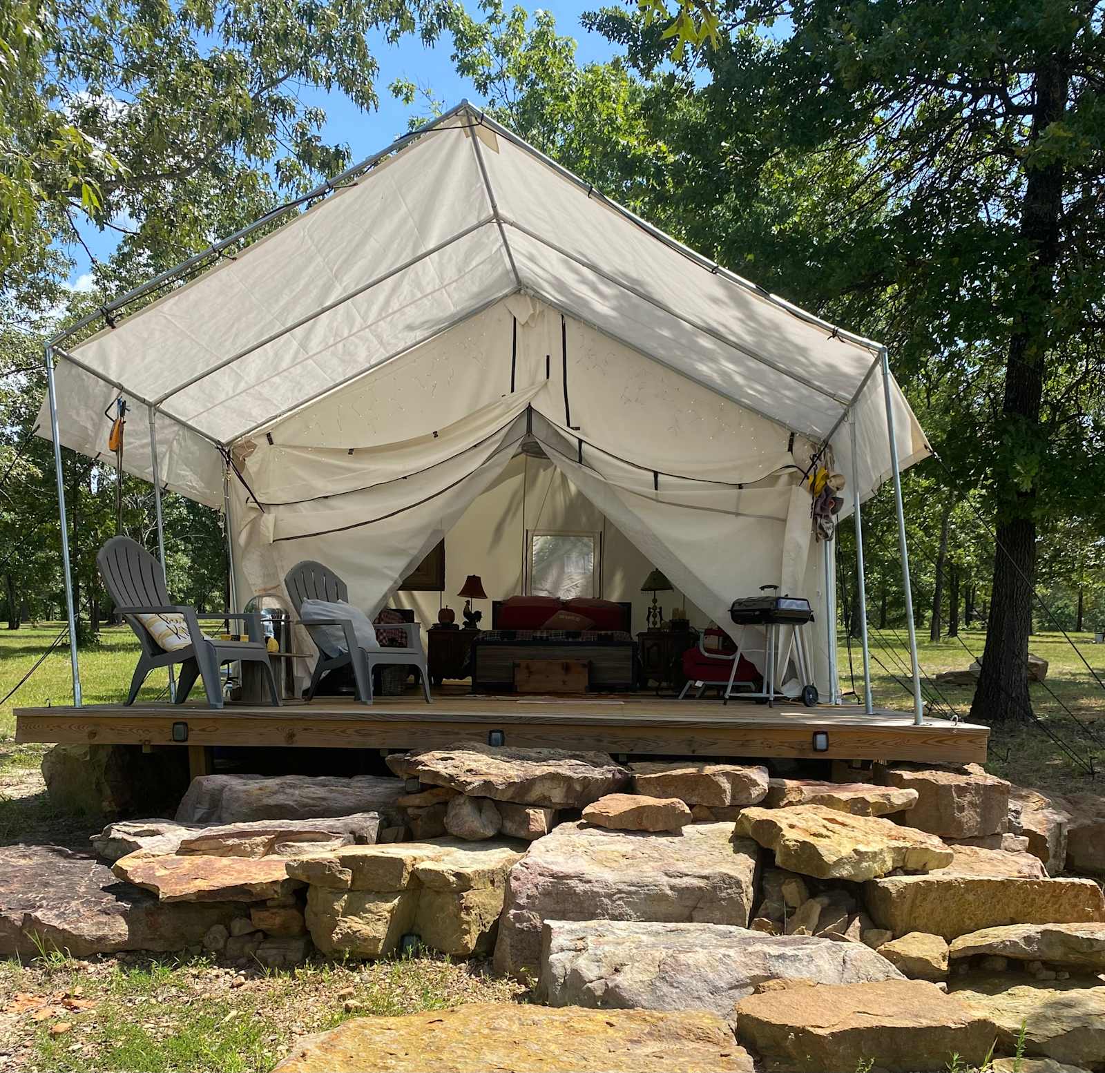 Rocky Creek Ranch Voted Best In St. - Clinton, Arkansas - glamping.directory