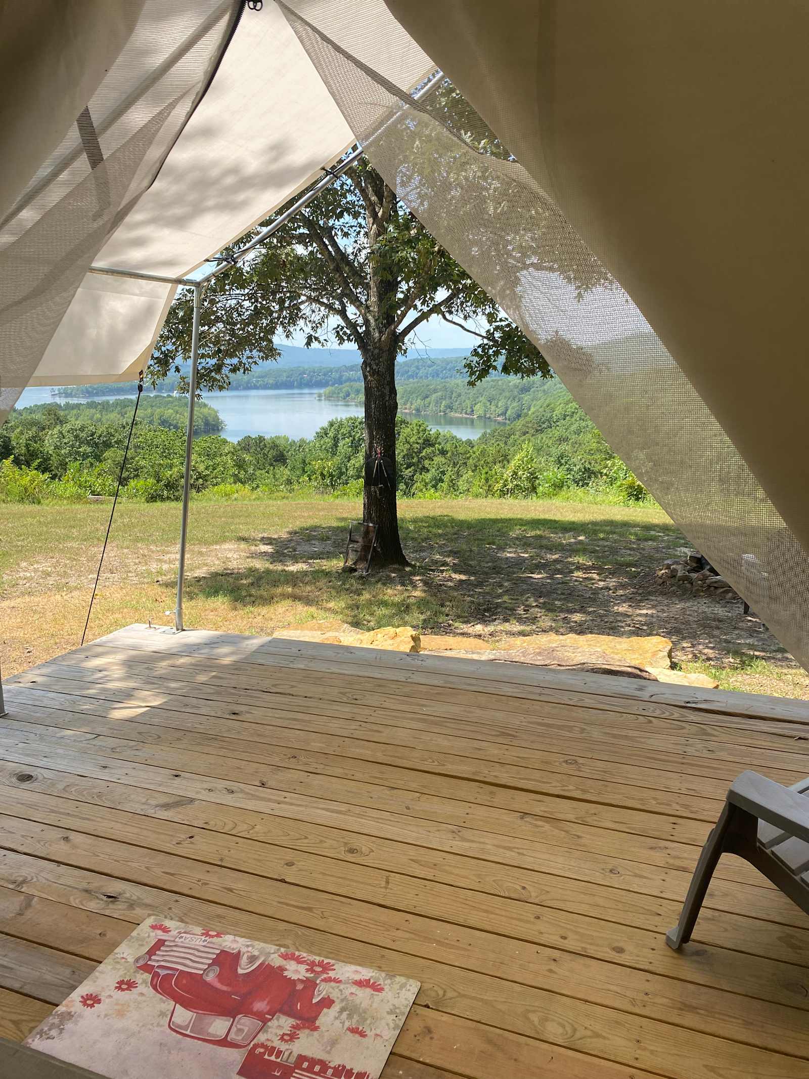 Rocky Creek Ranch Voted Best In St. - Clinton, Arkansas - glamping.directory
