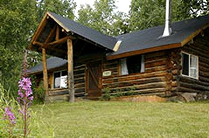 Authentic Alaskan Log Cabin on the Lake at Lodge Property near Anchorage - glamping.directory
