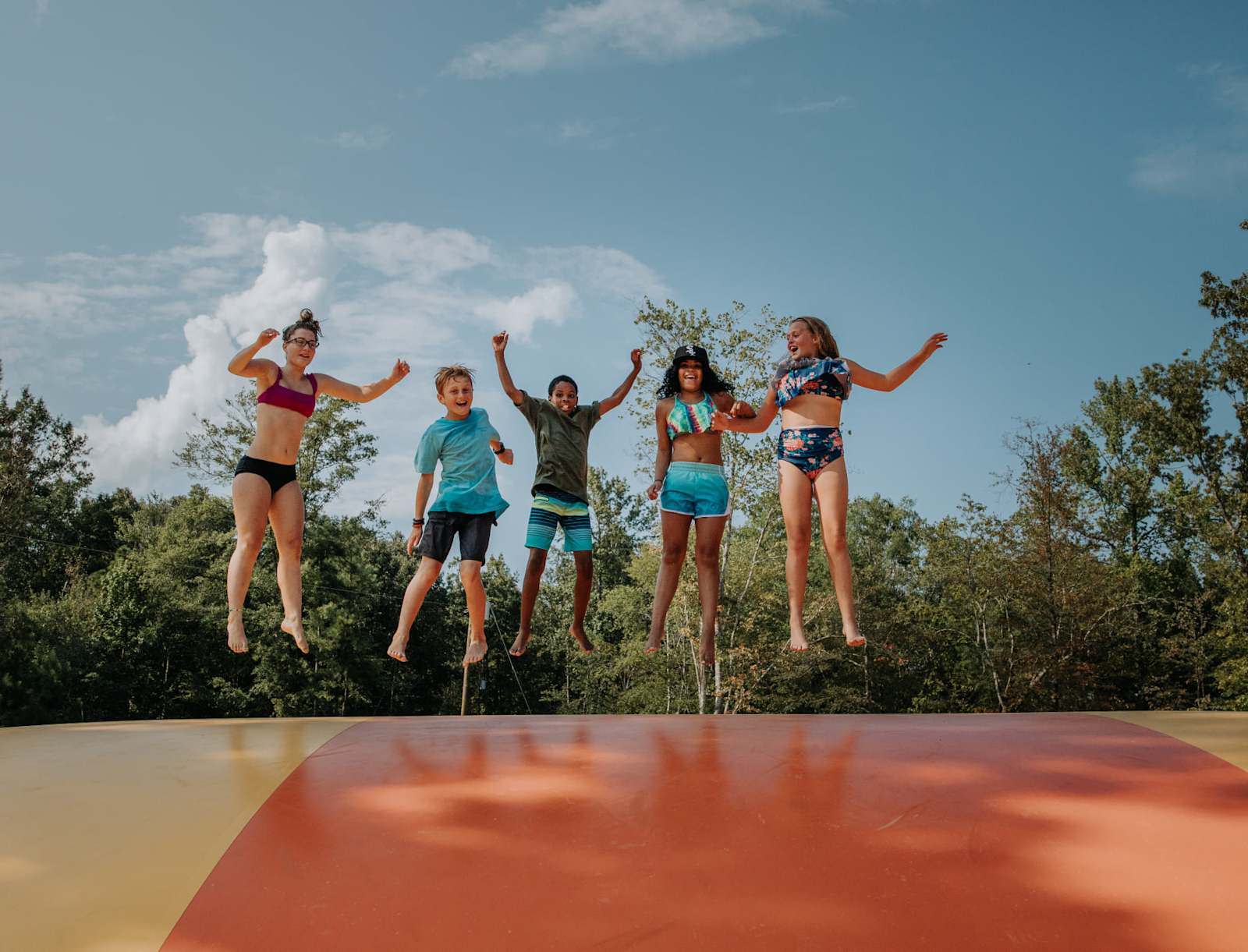 Serene Lakefront Retreat - Ashville, Alabama - glamping.directory