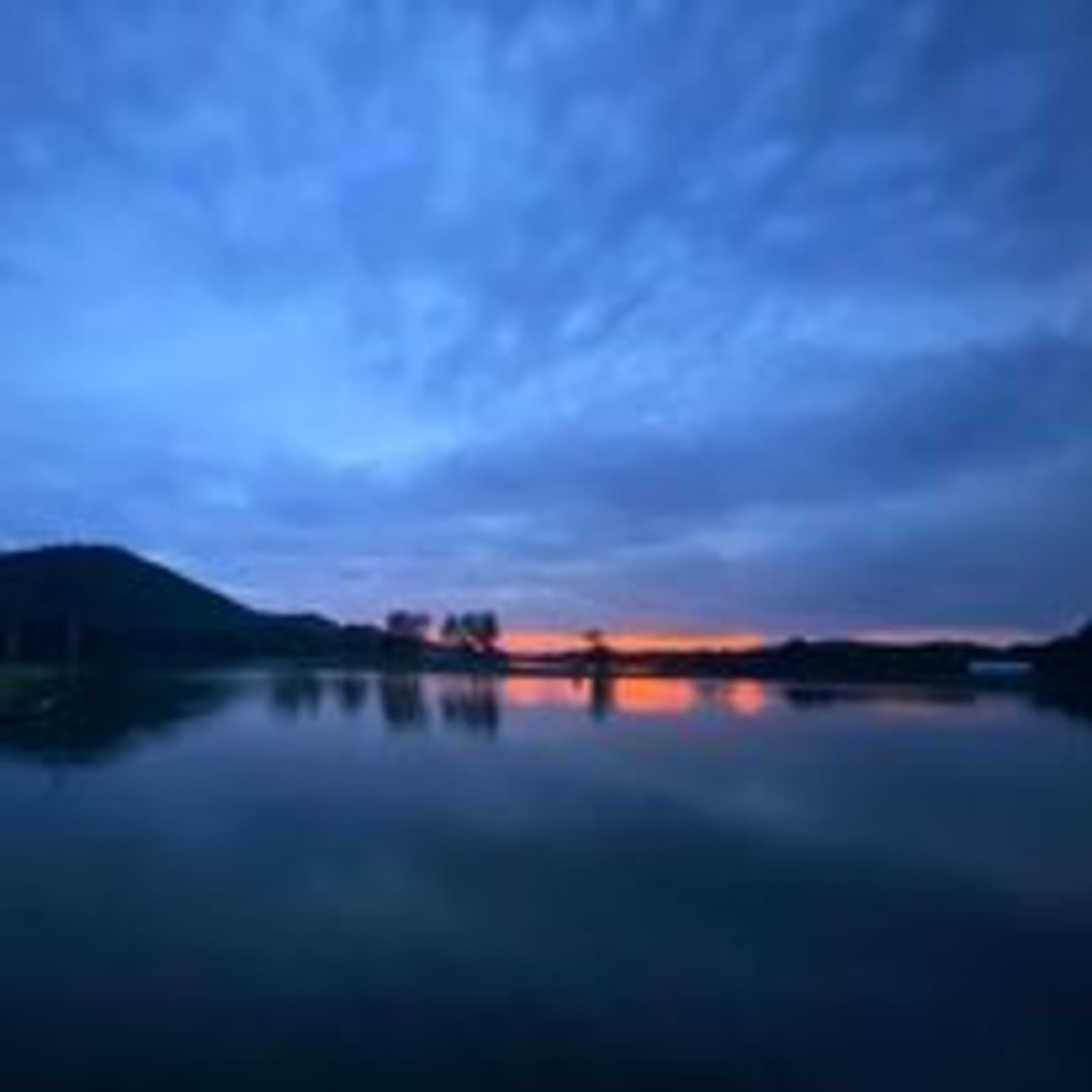 Serene Lakefront Retreat - Ashville, Alabama - glamping.directory
