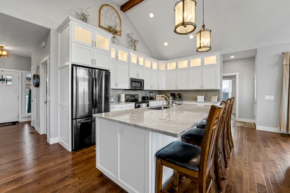 Stunning Luxurious Cabin Fully Equipped with Breathtaking Exterior and Views in Branson West, Missouri - Branson West, Missouri - glamping.directory