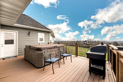 Stunning Luxurious Cabin Fully Equipped with Breathtaking Exterior and Views in Branson West, Missouri - Branson West, Missouri - glamping.directory