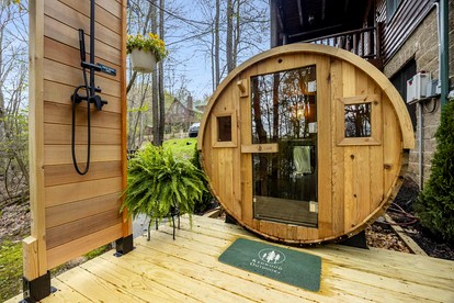 Majestic Mountain Cabin Retreat near Deep Creek Lake in Maryland - Oakland, Maryland - glamping.directory