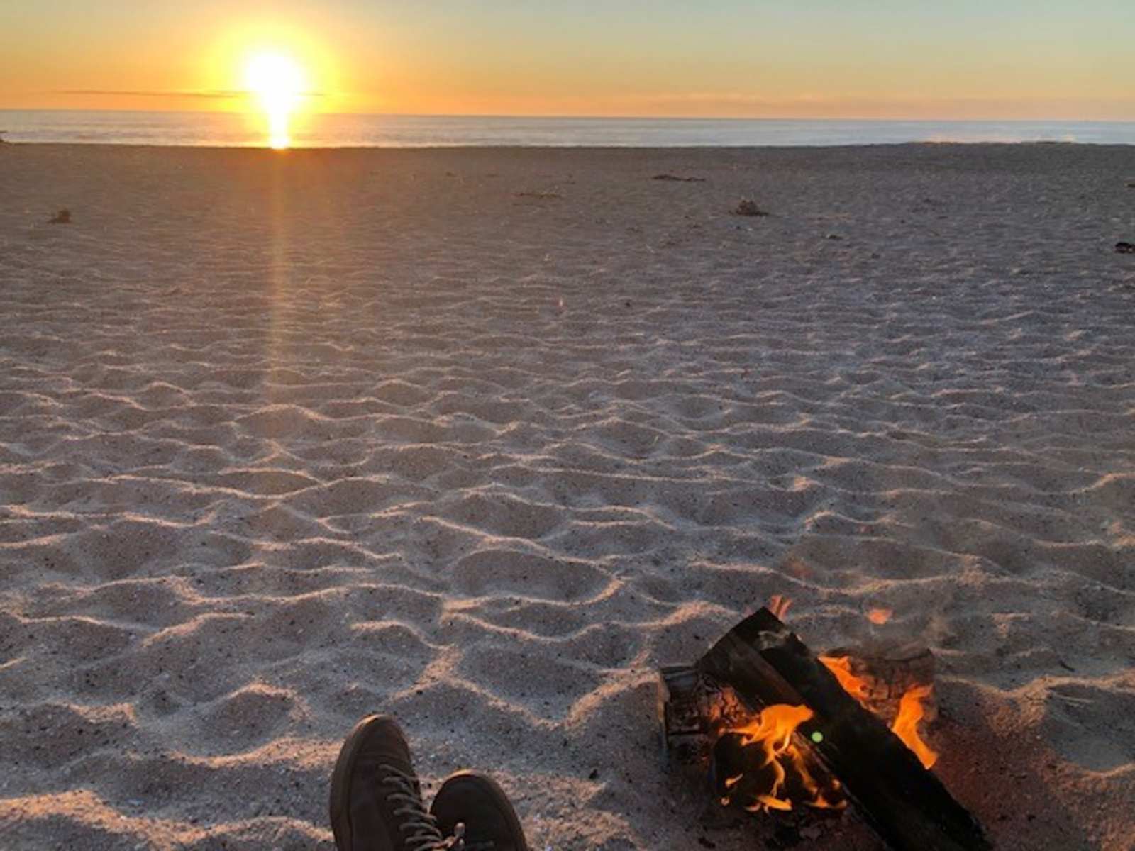 Ocean Cliffside Cottage Driveway - Moss Beach, California - glamping.directory