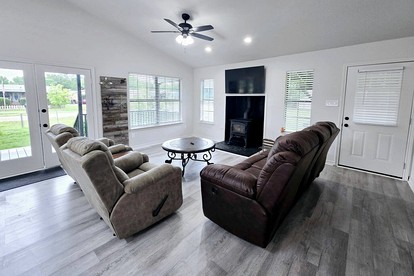 Modern Vacation Rental near Lake Fork for a Fantastic Family Getaway in Texas - Quitman, Texas - glamping.directory