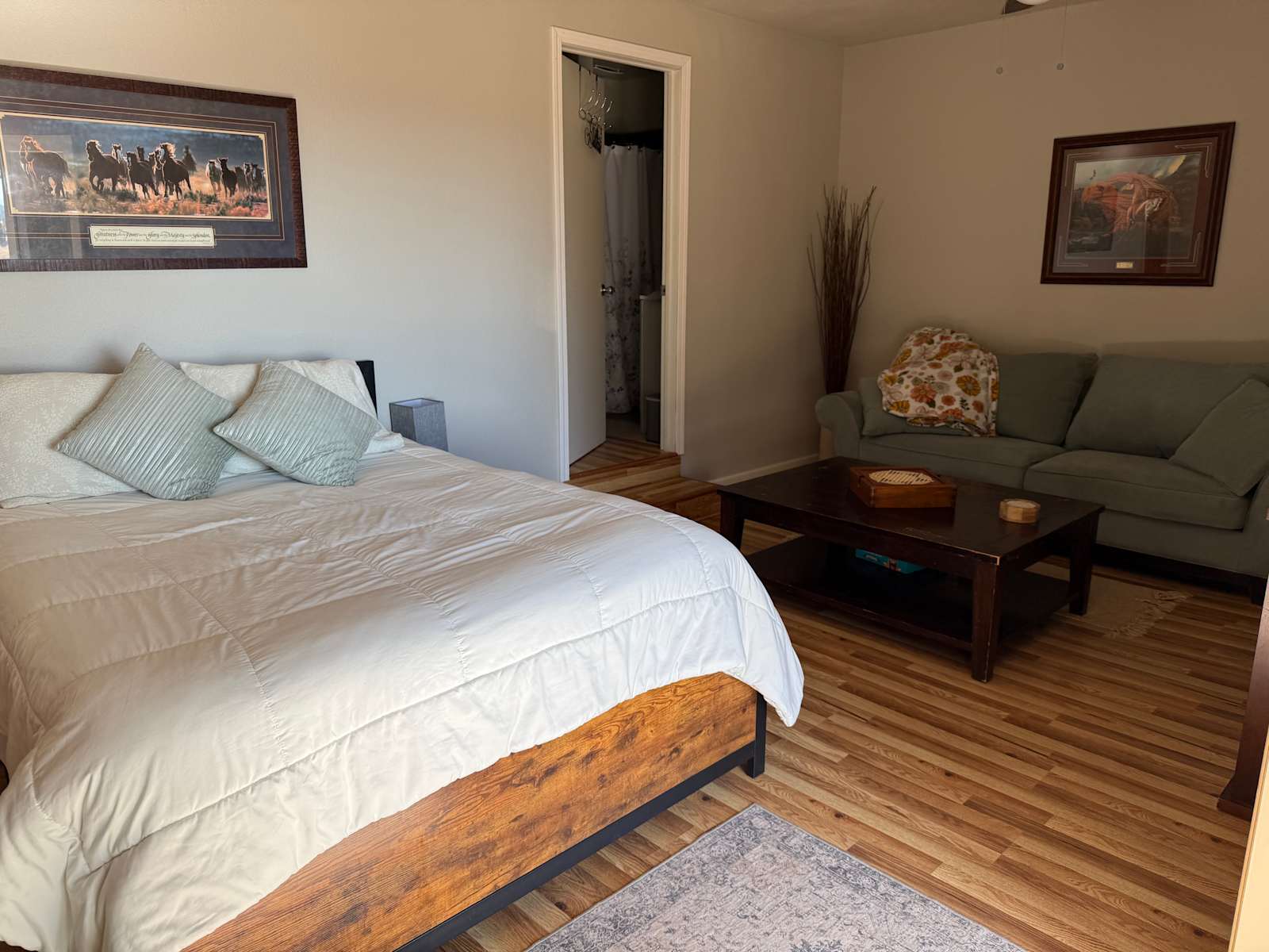 Serene Country Paradise - Lincoln, California - glamping.directory