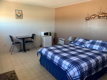 Homey Getaway Cabin Rental, Arizona - McNeal, Arizona - glamping.directory