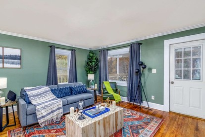 Relaxing Dog-Friendly Cottage with Hot Tub and Fire Pit Surrounded by New River Gorge National Park in Oak Hill, WV - Oak Hill, West Virginia - glamping.directory