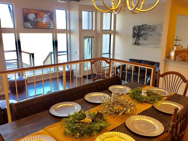 Spacious Group Vacation Rental for 15 Guests near Cambridge, Texas - Pottsboro, Texas - glamping.directory