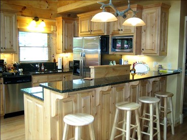 Rustic Cabin Nestled Deep in Woods near West Jefferson, North Carolina - West Jefferson, North Carolina - glamping.directory