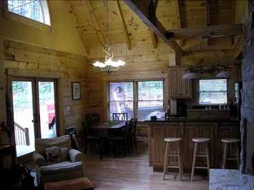 Rustic Cabin Nestled Deep in Woods near West Jefferson, North Carolina - West Jefferson, North Carolina - glamping.directory