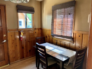 Cozy One Bedroom Cabin with Wood Burning Fireplace near Big Bear Village - Big Bear Lake, California - glamping.directory