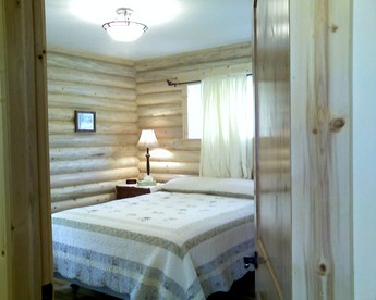 Secluded Cabin Rental with Stunning Views near Bozeman, Montana - Emigrant, Montana - glamping.directory