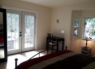 Tranquil Cottage with Views of Boundary Bay in Point Roberts, Washington - Point Roberts, Washington - glamping.directory